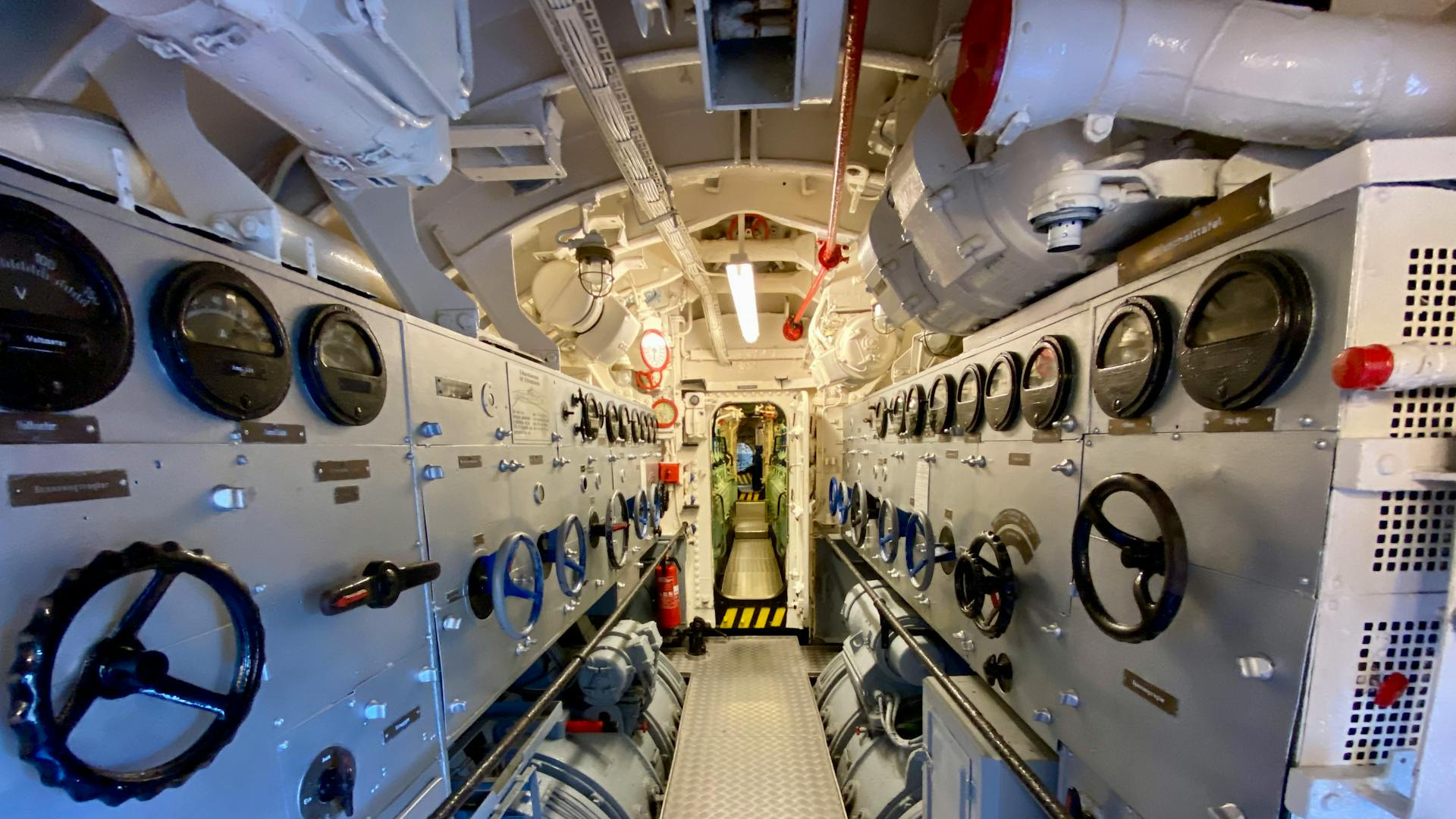 Submarine (inside)
